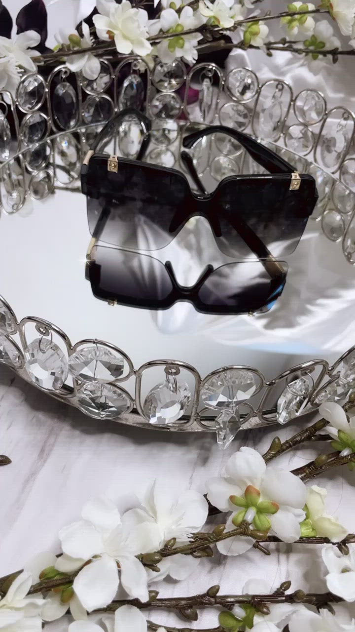 Cece Flip-Up Sunglasses - Black