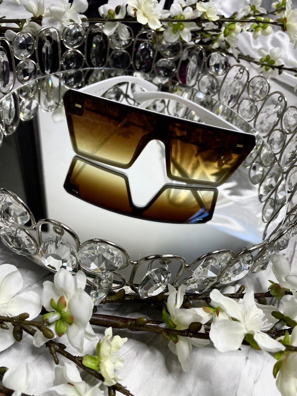 Luxor Sunnies - Ombré Brown with white