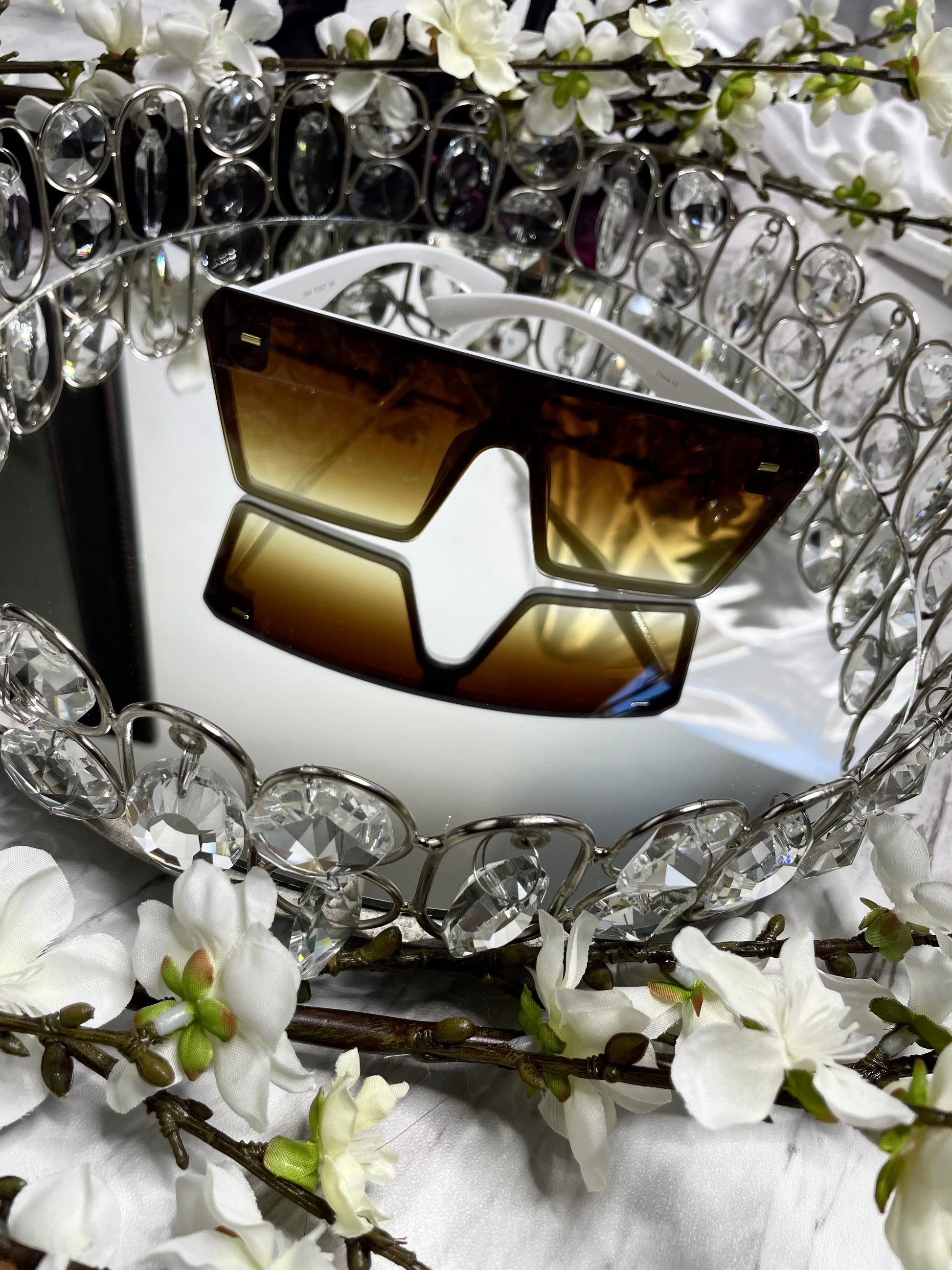 Luxor Sunnies - Ombré Brown with white