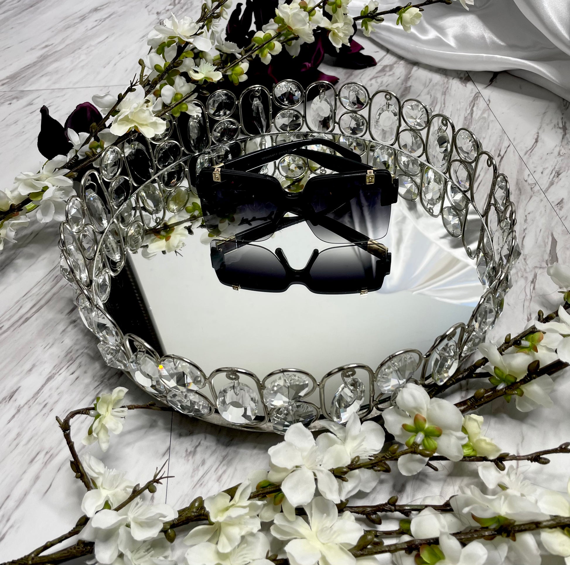 Cece Flip-Up Sunglasses - Black