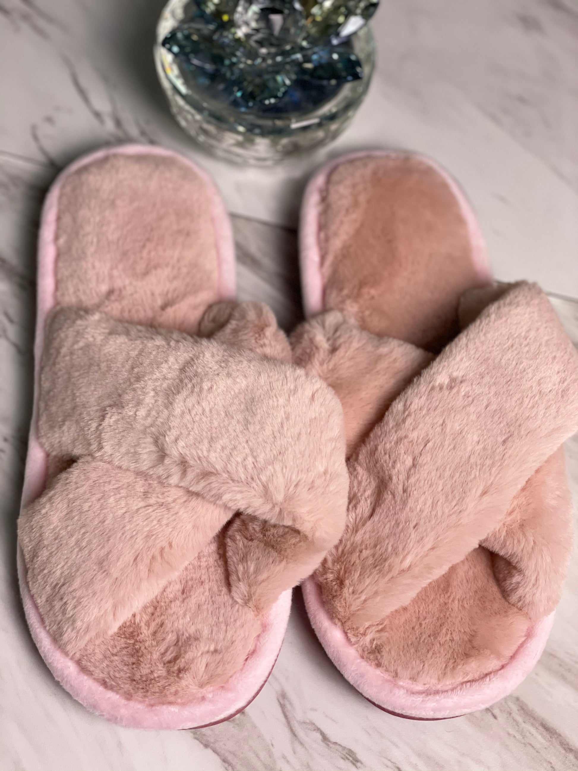 Rise & Lounge Slippers - Pink